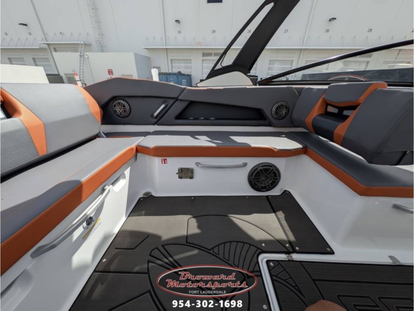 A photo of this 2026 Scarab SB285 LX WAKE
