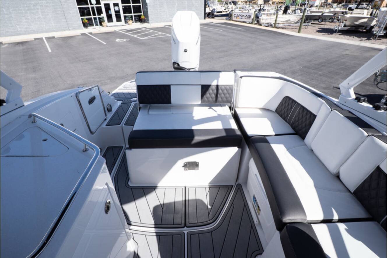 A photo of this 2025 Monterey M65 SERIES