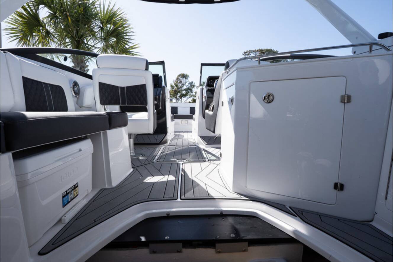 A photo of this 2025 Monterey M65 SERIES