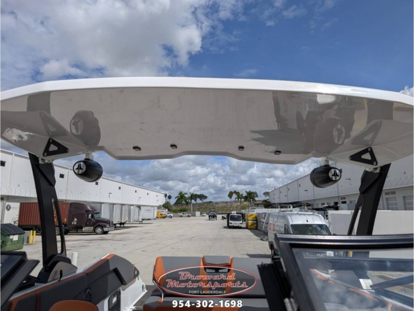 A photo of this 2026 Scarab SB285 LX WAKE