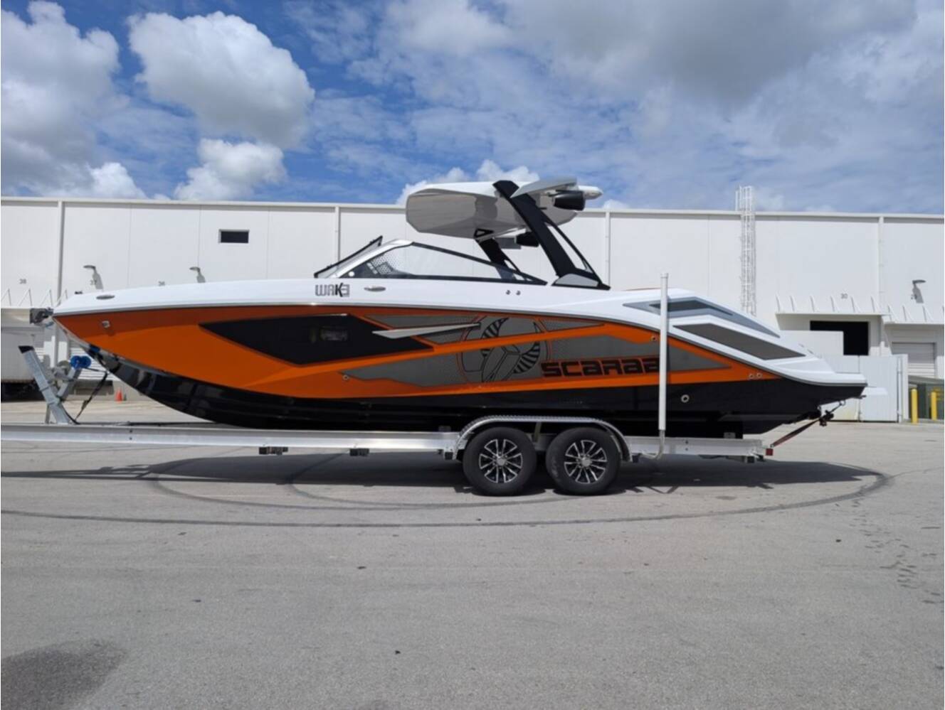 A photo of this 2026 Scarab SB285 LX WAKE