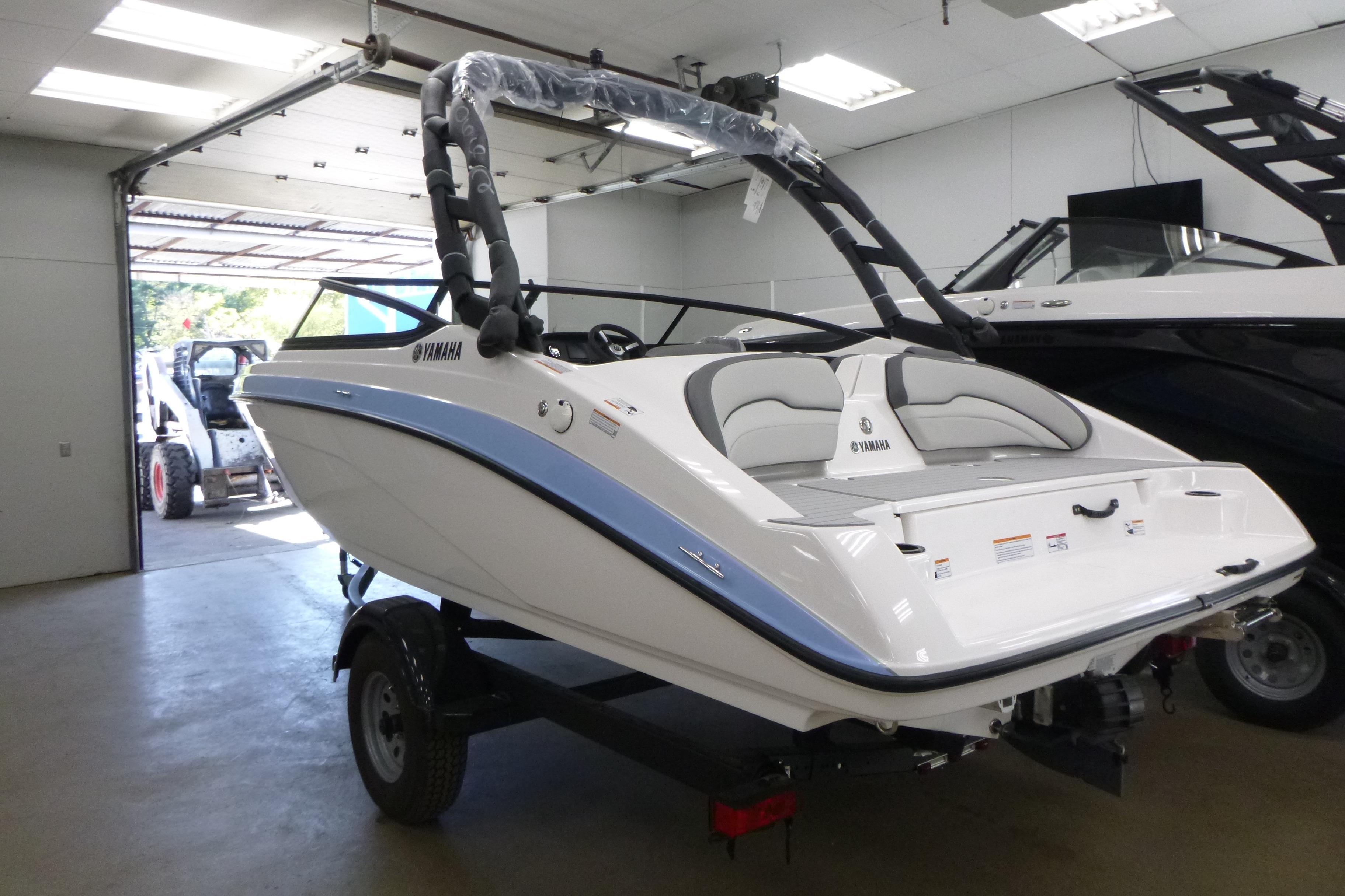 2026 Yamaha Boats AR190 in lansing MI