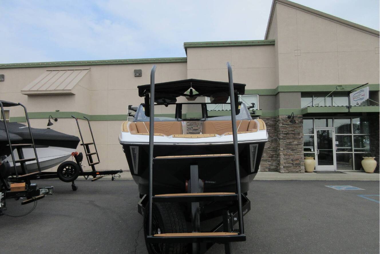 A photo of this 2026 Nautique Super Air G25