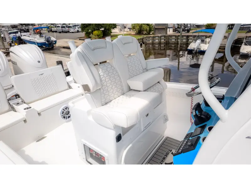 2026 Tidewater 2700 Carolina Bay