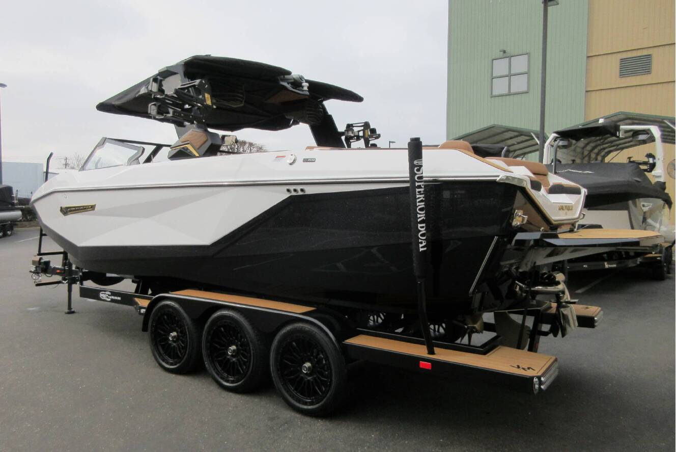 A photo of this 2026 Nautique Super Air G25