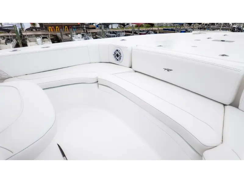 2026 Tidewater 2700 Carolina Bay
