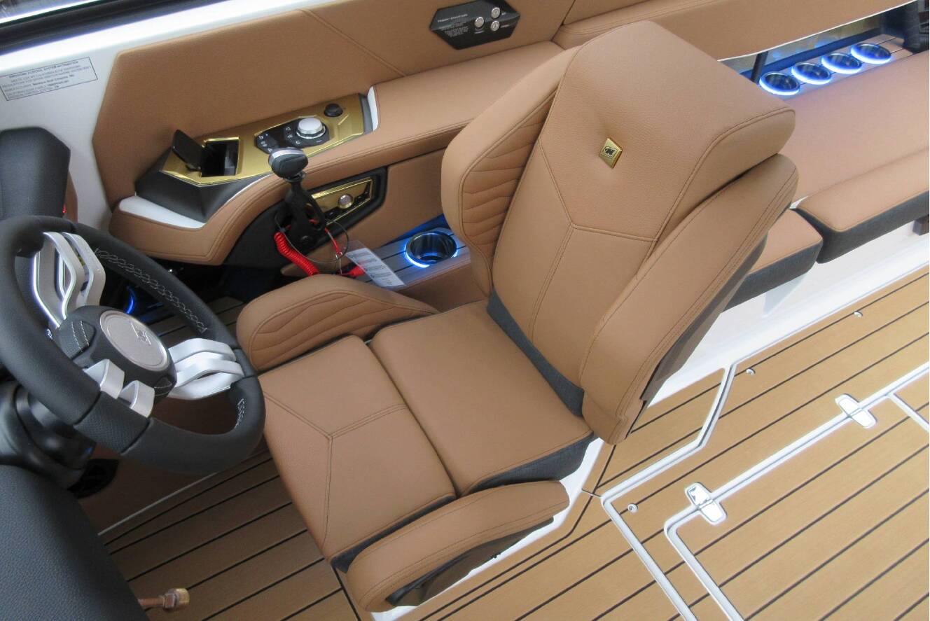 A photo of this 2026 Nautique Super Air G25