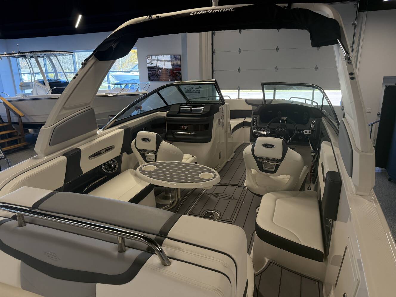 A photo of this 2023 Chaparral 267 SSX