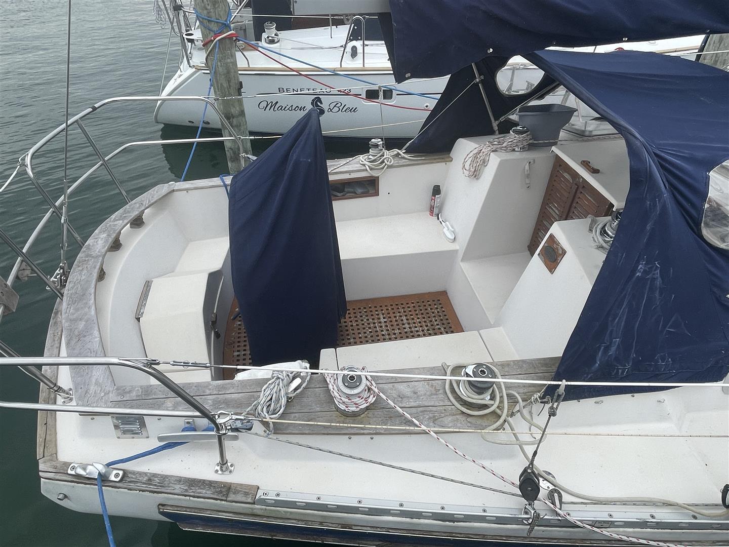 1989 Bayfield Yachts 36 CUTTER in charlevoix MI