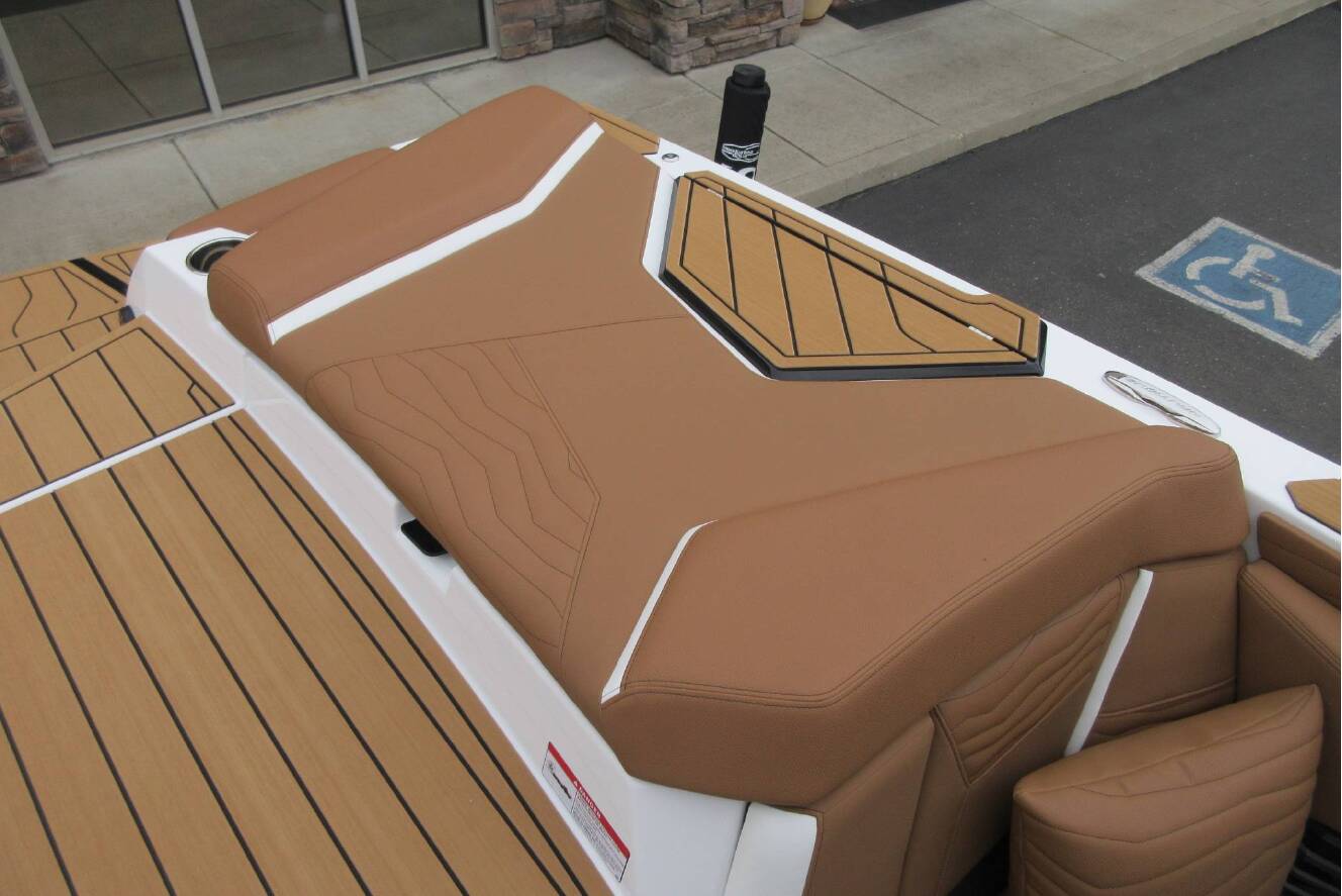 A photo of this 2026 Nautique Super Air G25