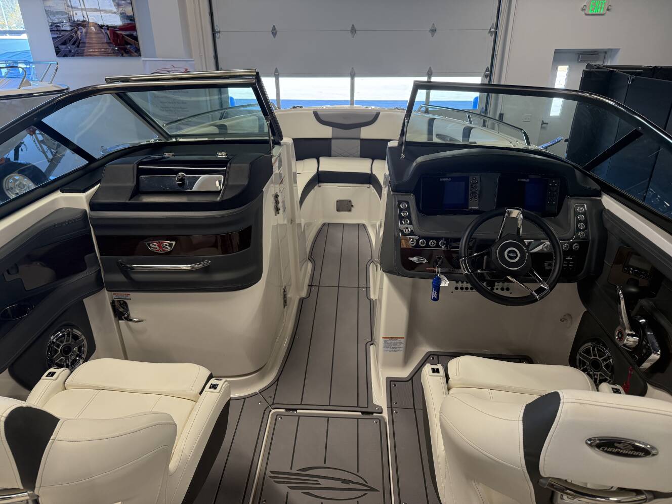 A photo of this 2023 Chaparral 267 SSX