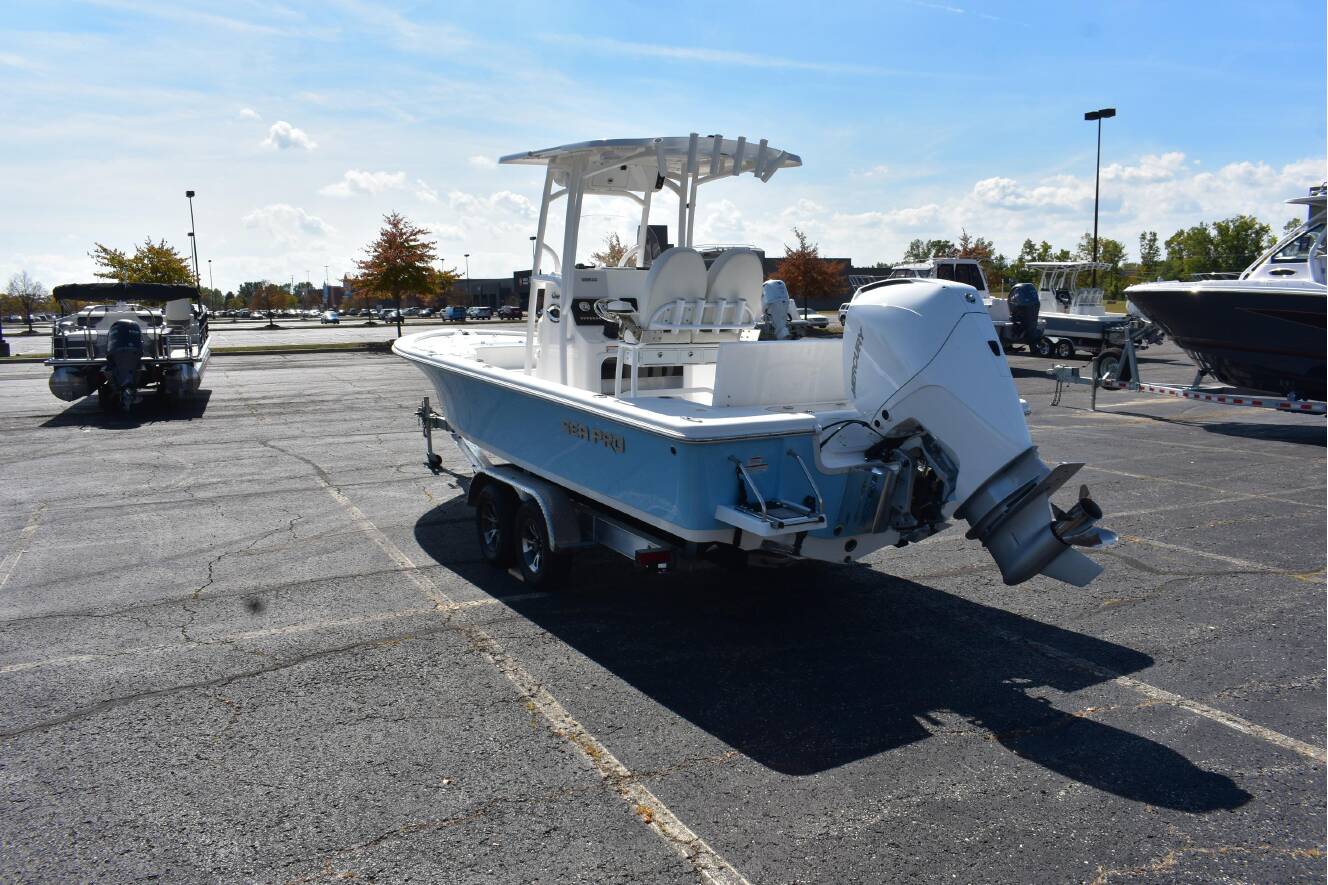 A photo of this 2025 Sea Pro 230 Bay