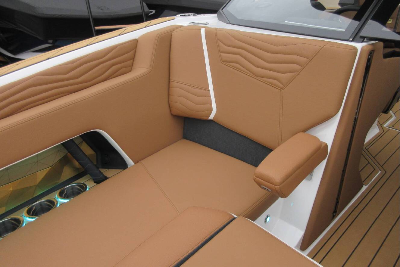 A photo of this 2026 Nautique Super Air G25