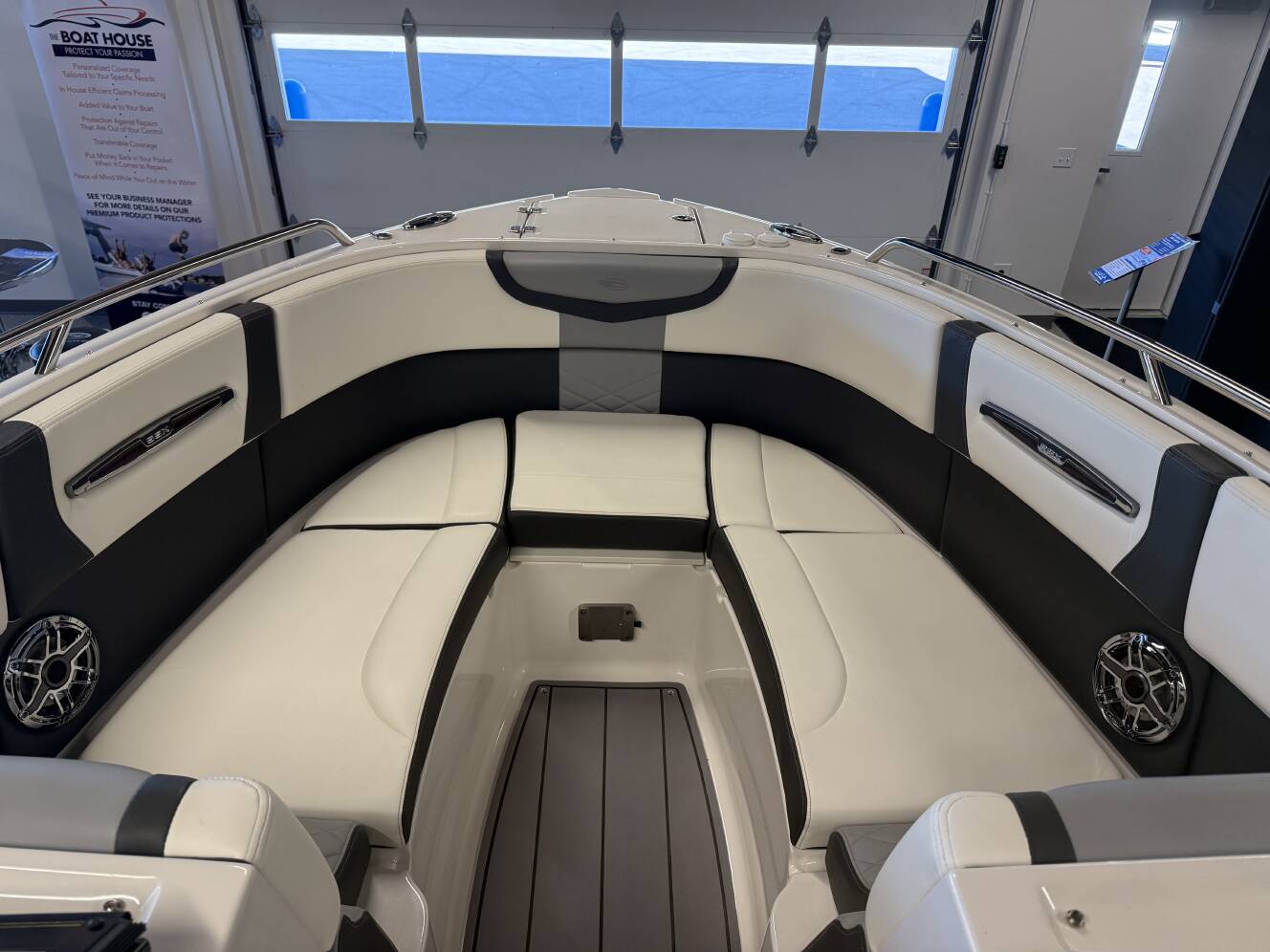 A photo of this 2023 Chaparral 267 SSX