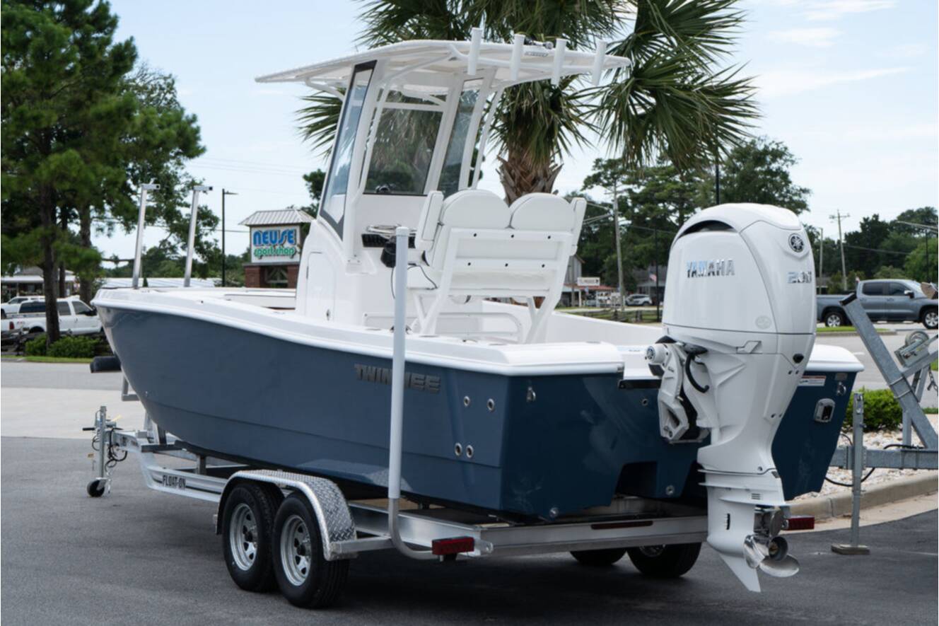 A photo of this 2026 Twin Vee 22 BAYCAT