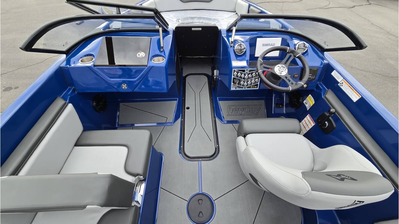 A photo of this 2026 Heyday Wake Boats WTSURF