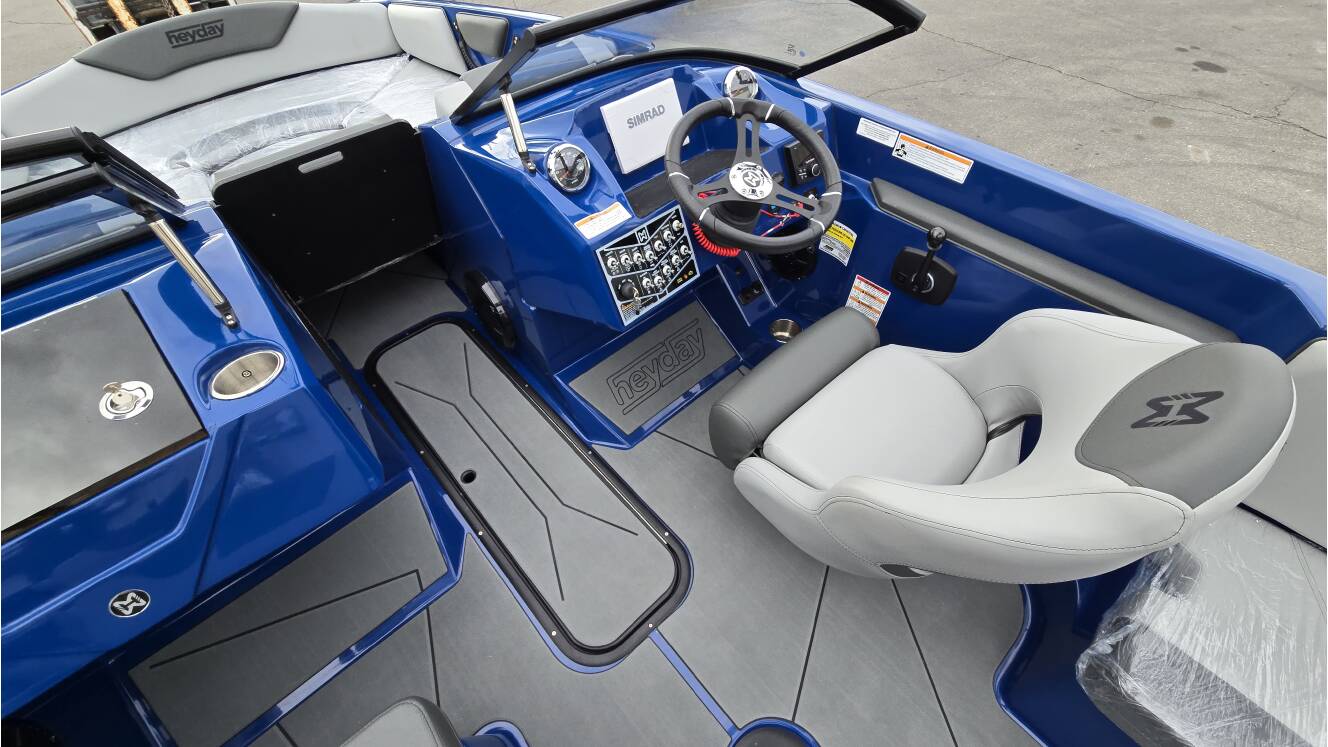 A photo of this 2026 Heyday Wake Boats WTSURF