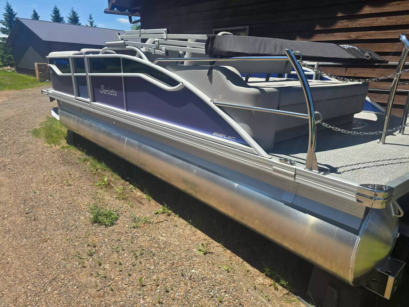 A photo of this 2026 Barletta Boats ARIA A22UC/TT