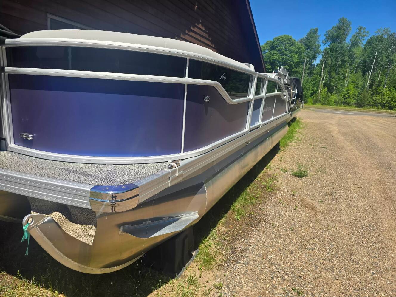 A photo of this 2026 Barletta Boats ARIA A22UC/TT