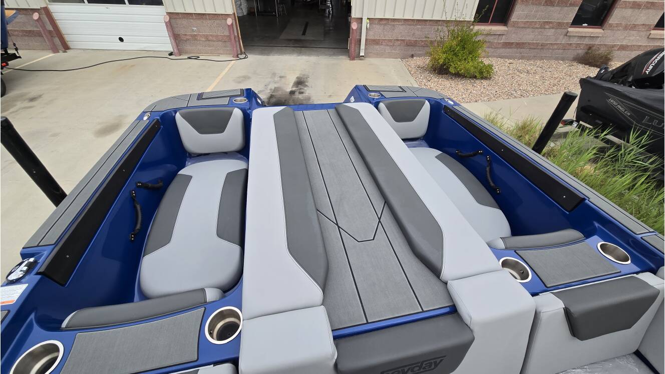 A photo of this 2026 Heyday Wake Boats WTSURF