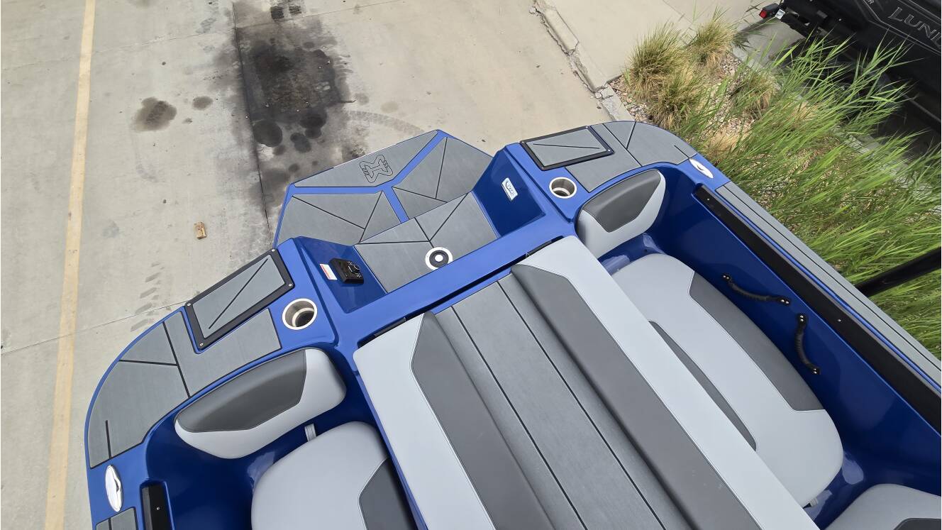 A photo of this 2026 Heyday Wake Boats WTSURF