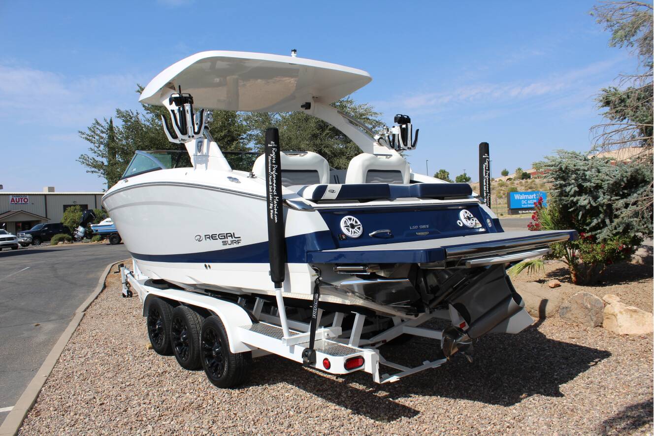 A photo of this 2026 Regal LS9 Surf Ultimate