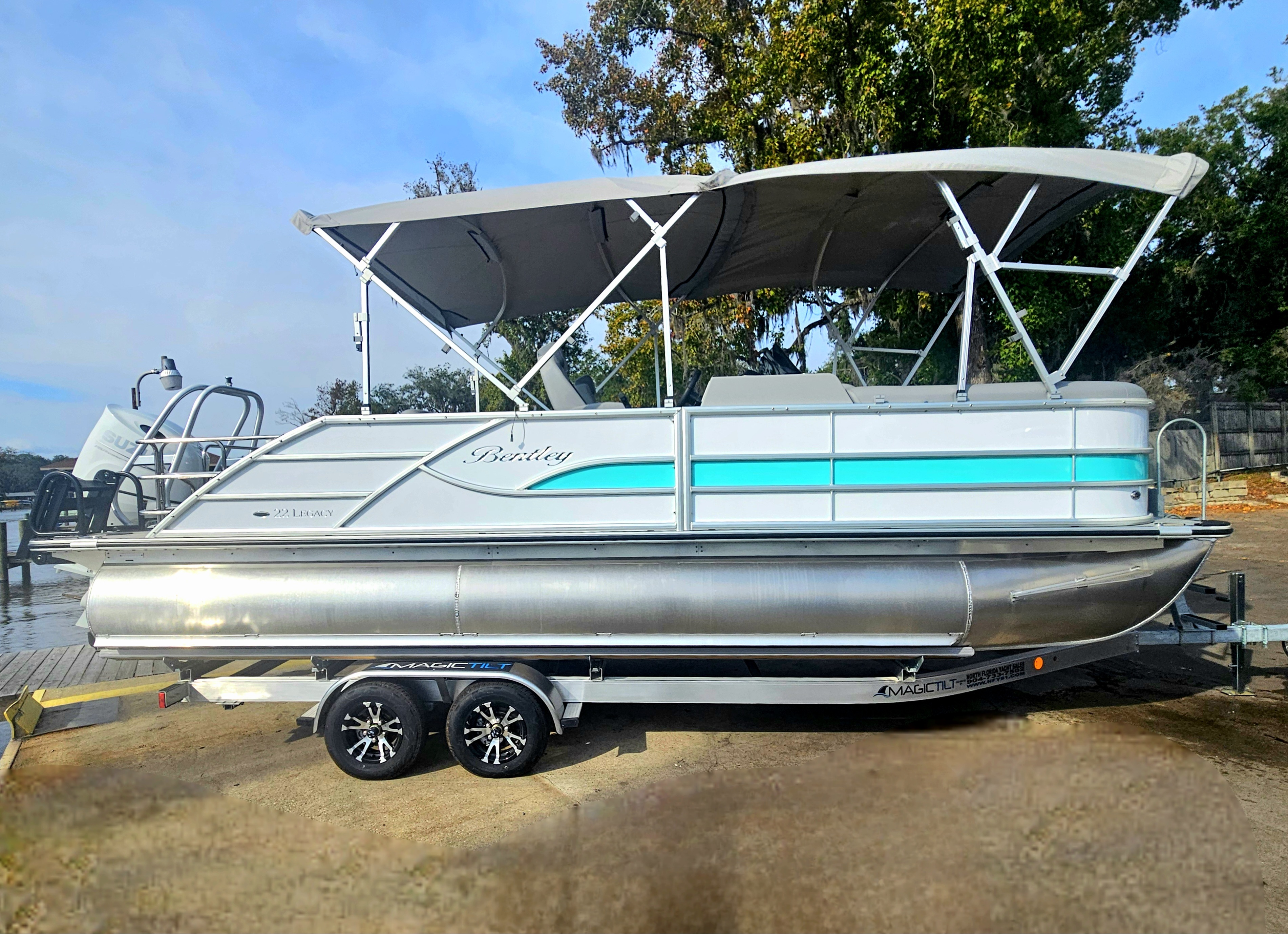 2026 Bentley Pontoons Legacy 223 Swingback in jacksonville FL