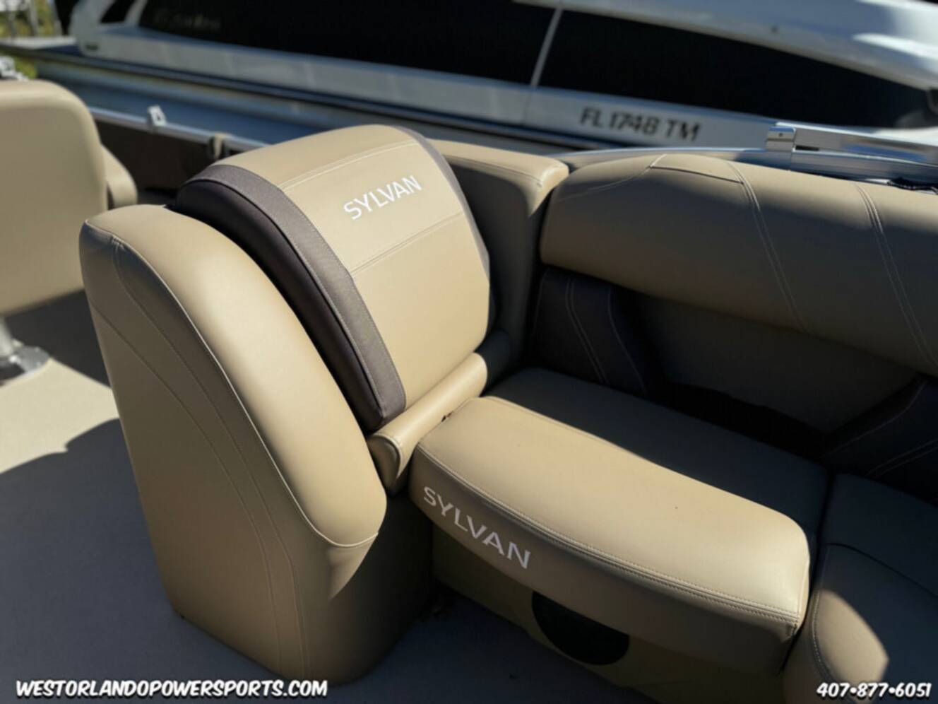 A photo of this 2025 Sylvan 822 LZ