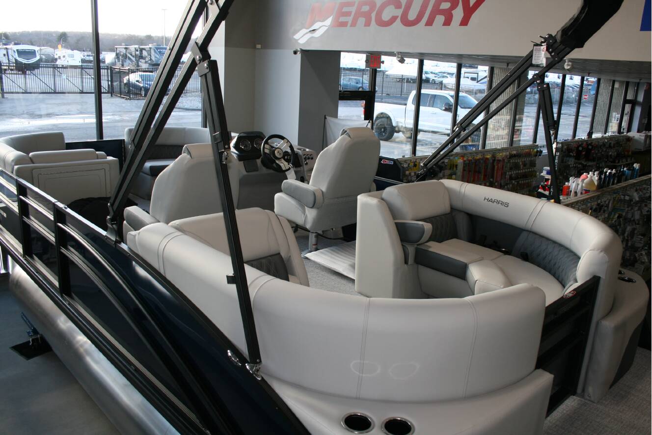 A photo of this 2026 Harris Cruiser 210 CWDH