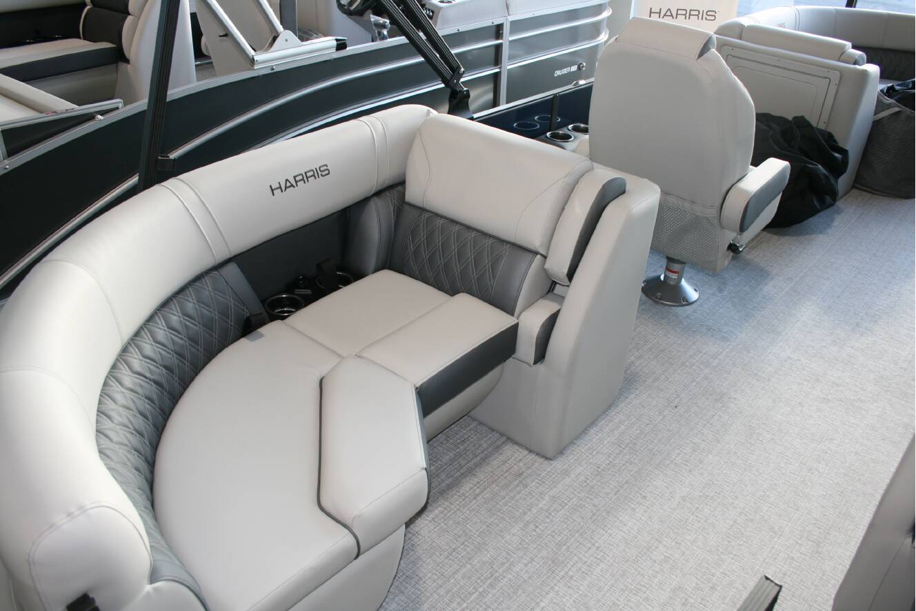 A photo of this 2026 Harris Cruiser 210 CWDH