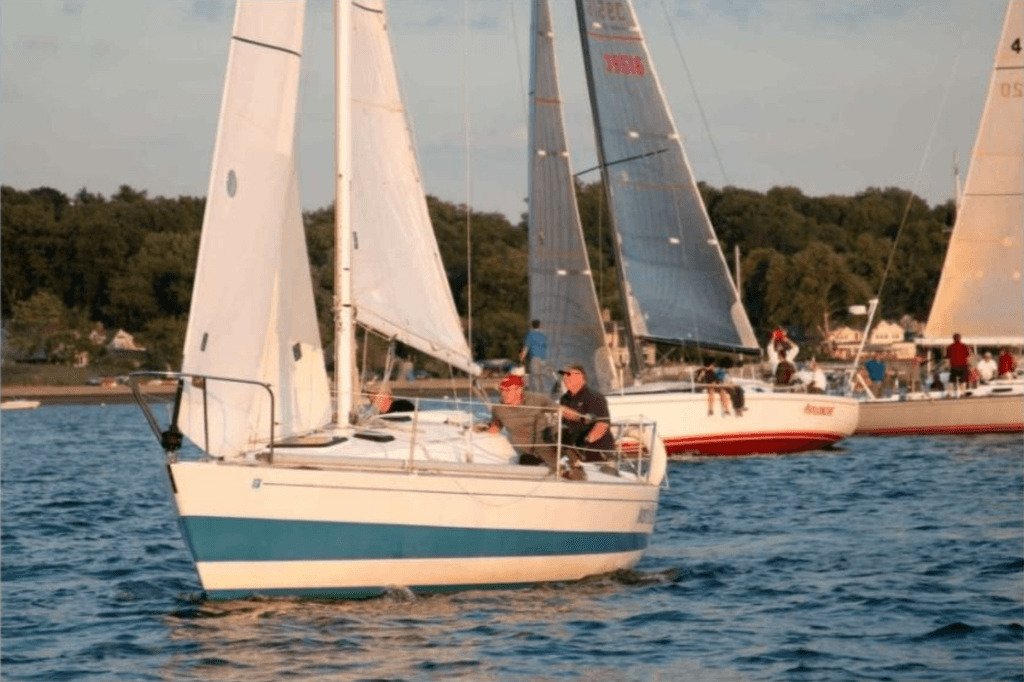 1984 J Boats J/30 in bristol RI