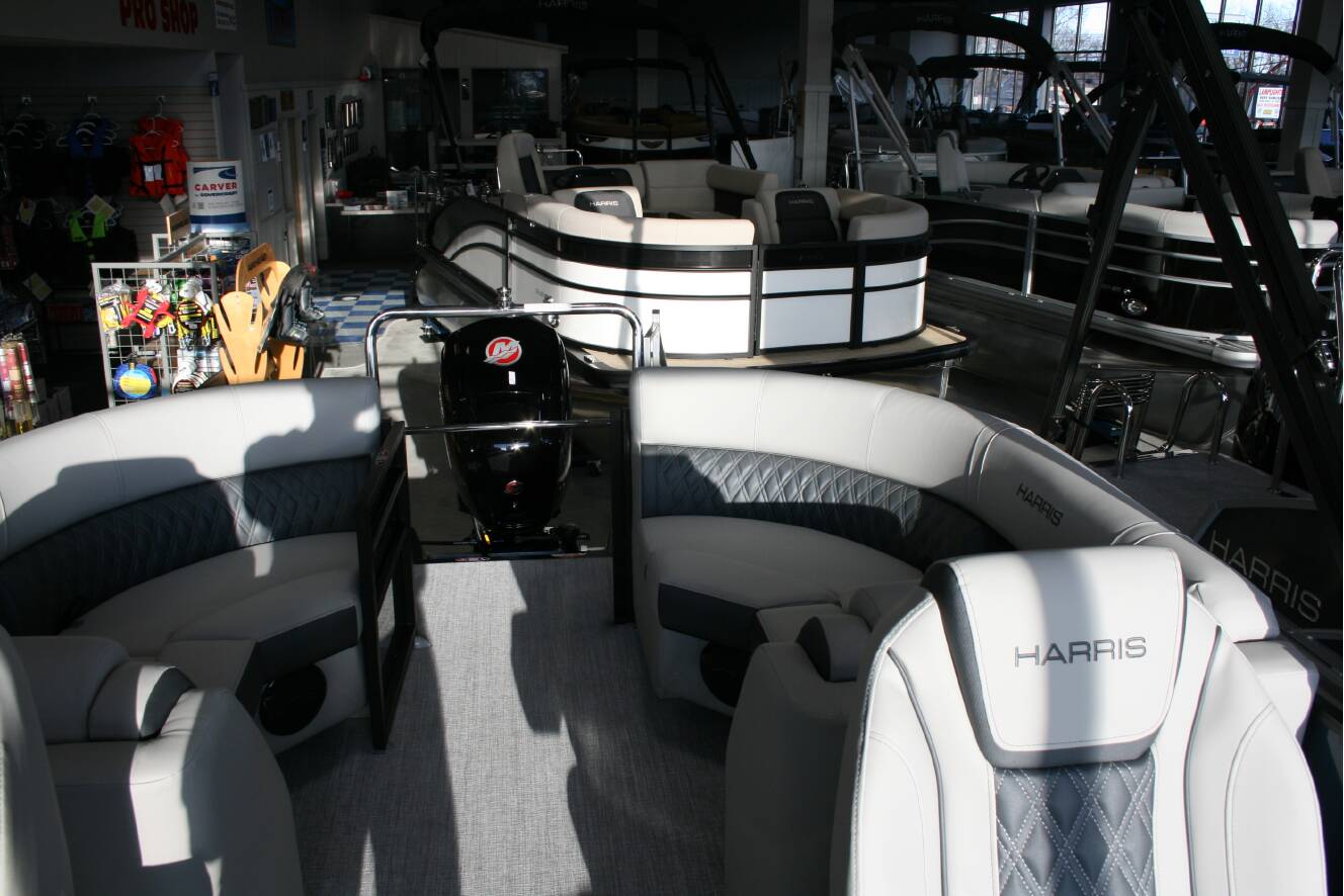 A photo of this 2026 Harris Cruiser 210 CWDH