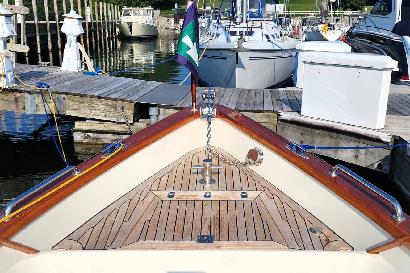 A photo of this 2007 Flanders Bay LAUNCH 27