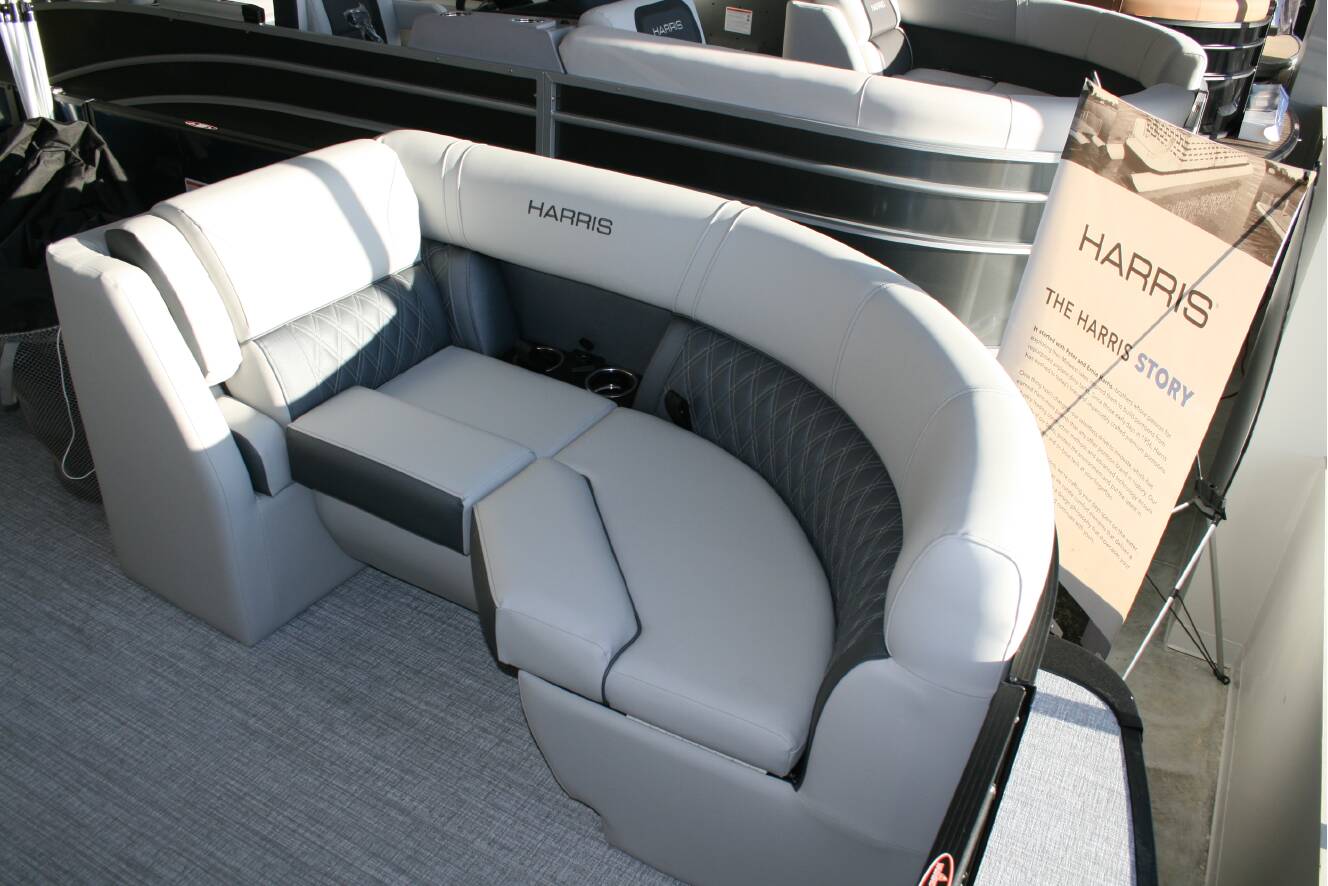 A photo of this 2026 Harris Cruiser 210 CWDH