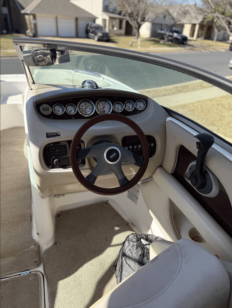 2004 Chaparral 236 Sunesta in leander TX