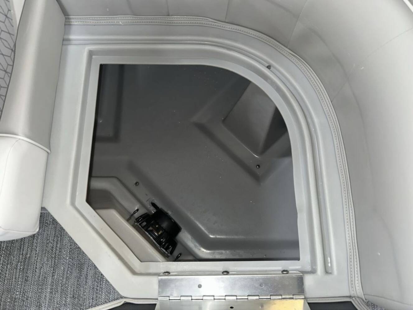 A photo of this 2025 Sweetwater Xperience 2286 SBX