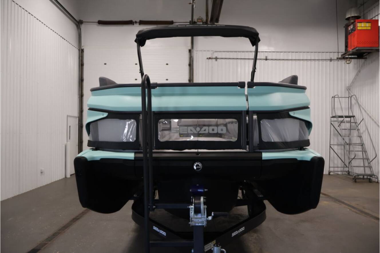 A photo of this 2026 Sea-Doo Switch Cruise 21 - 300 hp - Tech Painted