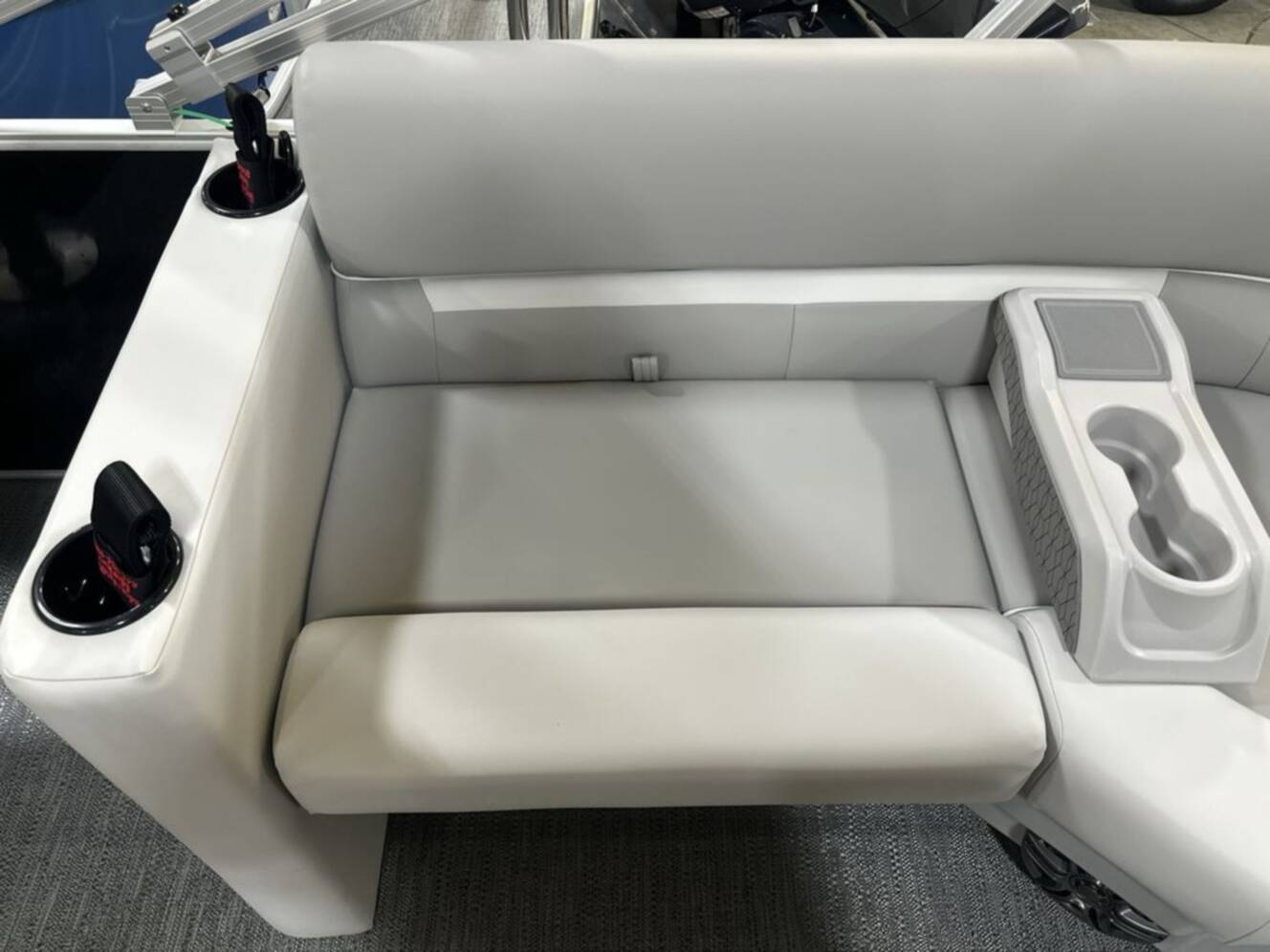 A photo of this 2025 Sweetwater Xperience 2286 SBX