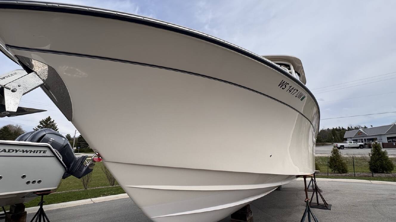 A photo of this 2021 Grady-White Freedom 335