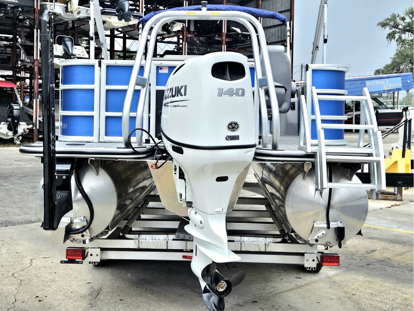 A photo of this 2026 Bentley Pontoons 203 Fish-N-Cruise