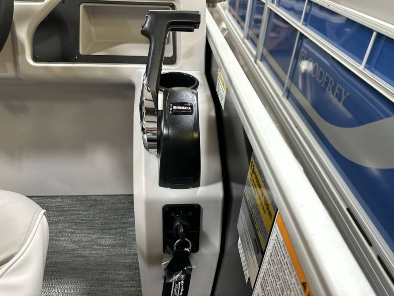 A photo of this 2025 Sweetwater Xperience 2286 SBX