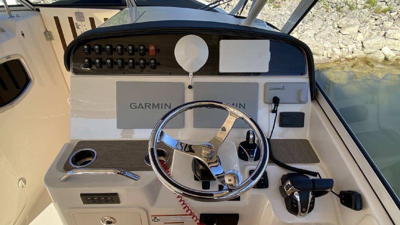 A photo of this 2021 Grady-White Freedom 335