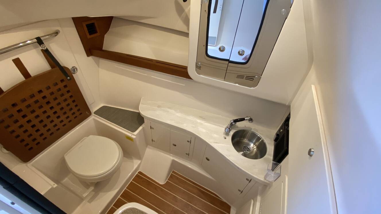 A photo of this 2021 Grady-White Freedom 335