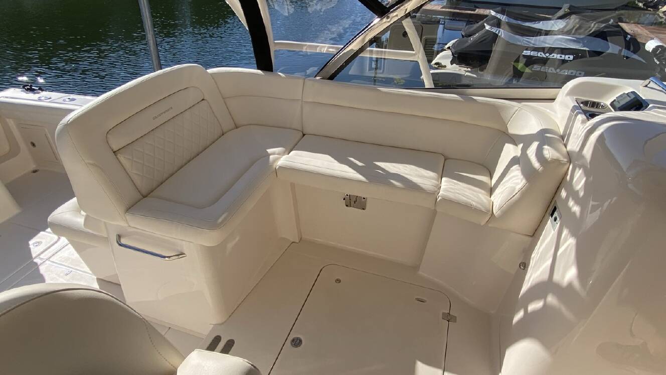 A photo of this 2021 Grady-White Freedom 335