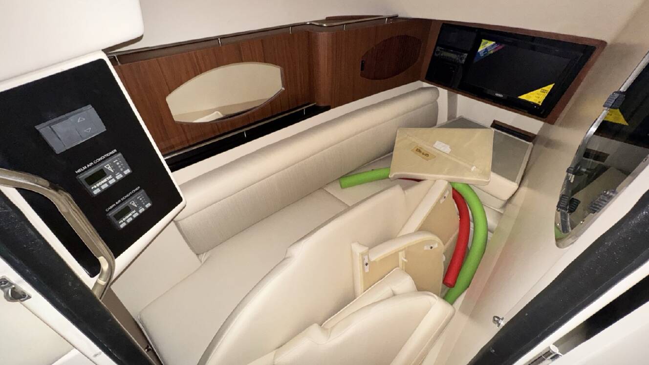 A photo of this 2021 Grady-White Freedom 335