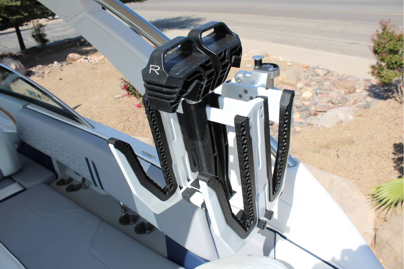 A photo of this 2026 Regal LS9 Surf Ultimate