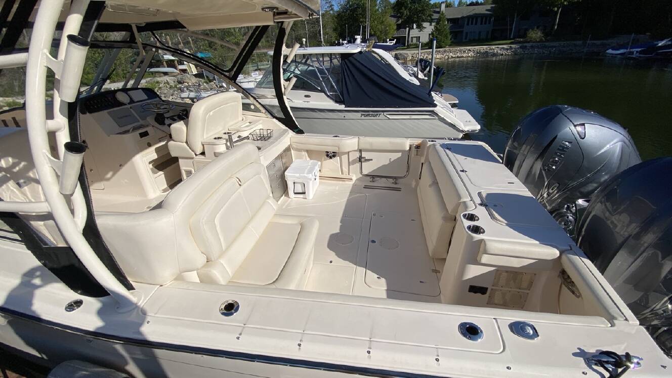 A photo of this 2021 Grady-White Freedom 335