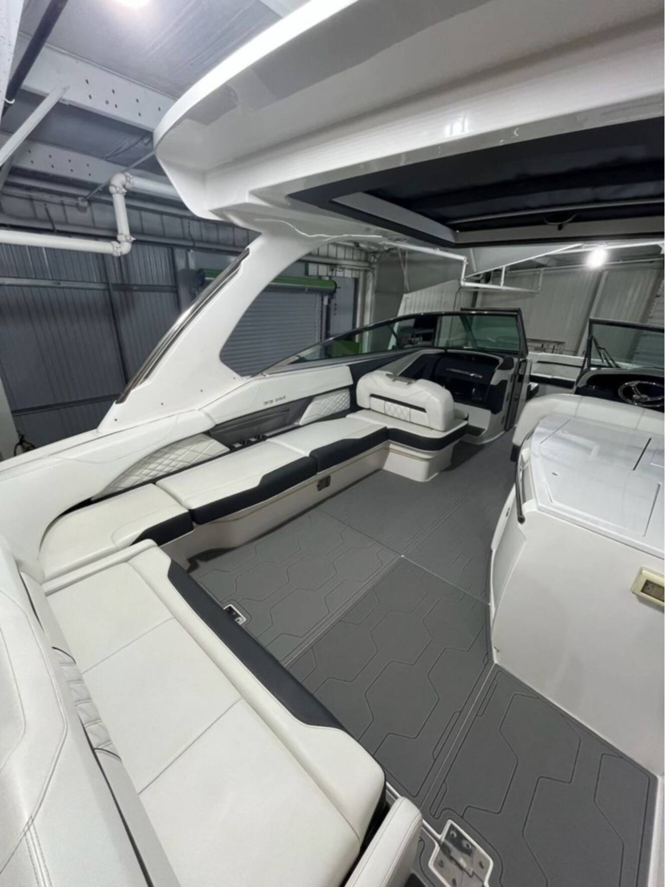 A photo of this 2022 Regal 33 OBX
