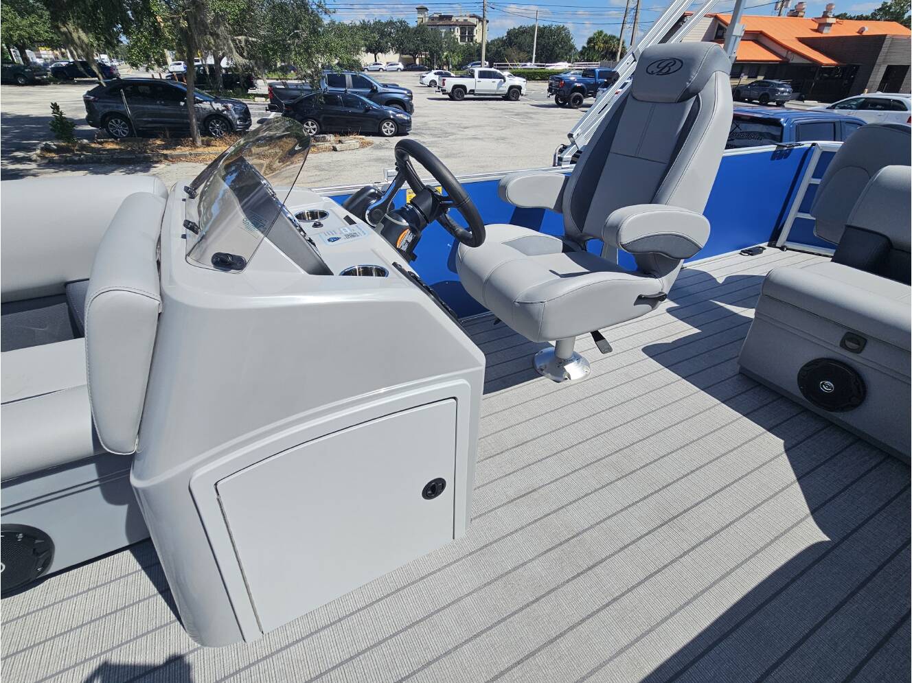 A photo of this 2026 Bentley Pontoons 203 Fish-N-Cruise