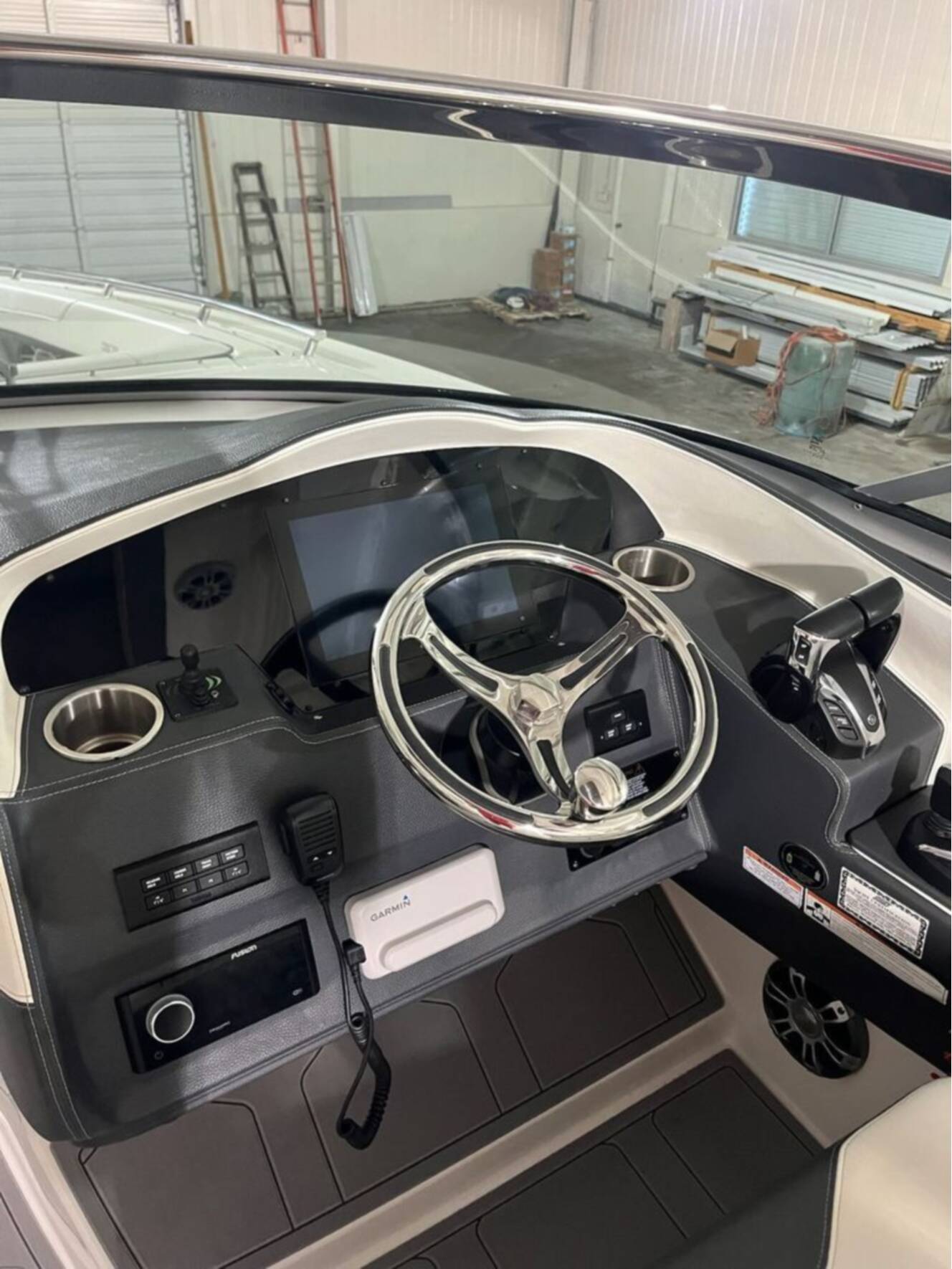 A photo of this 2022 Regal 33 OBX